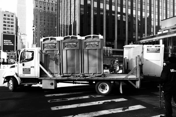 Best Portable restroom trailer rental  in Wenonah, NJ